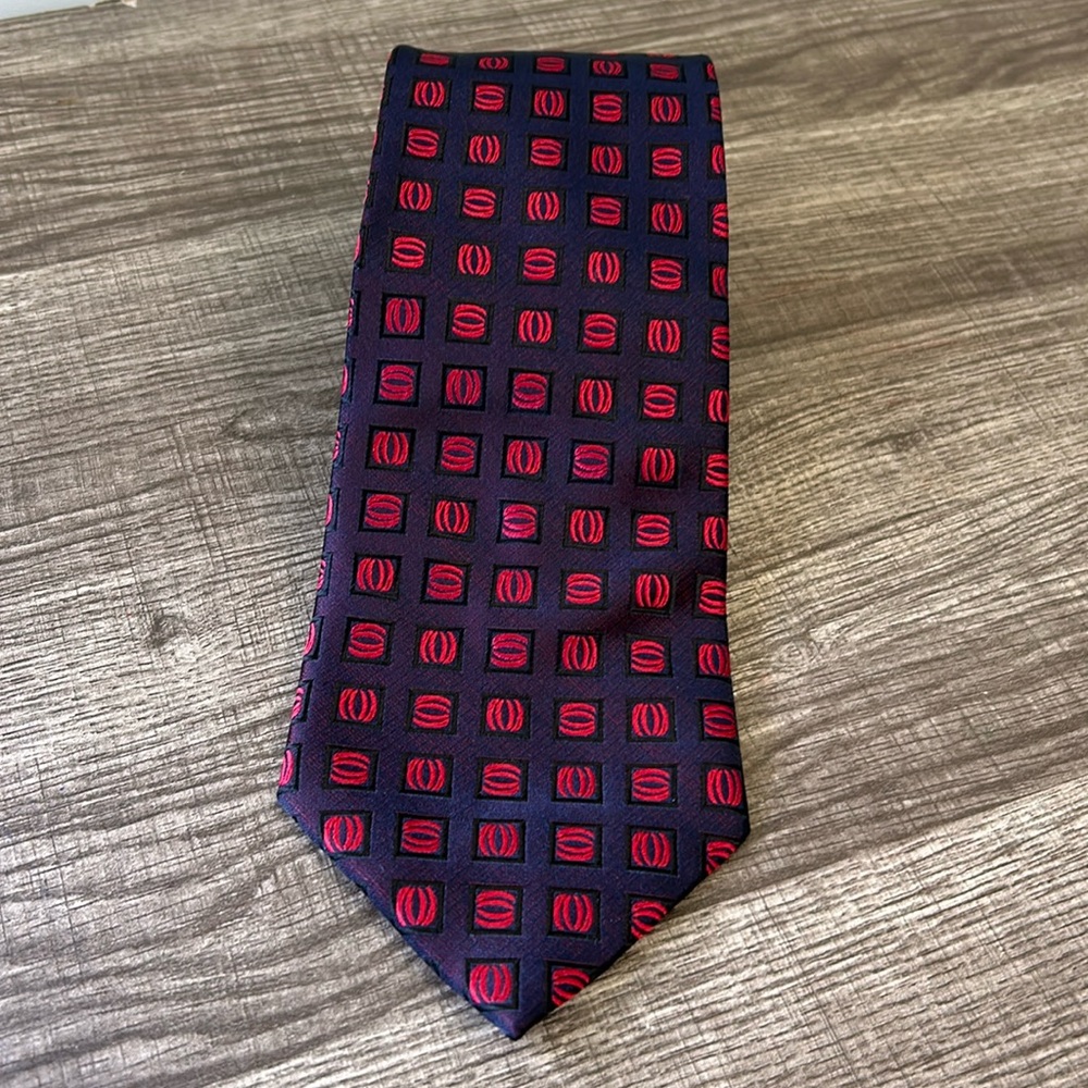 Johnson Brother| Squares Tie